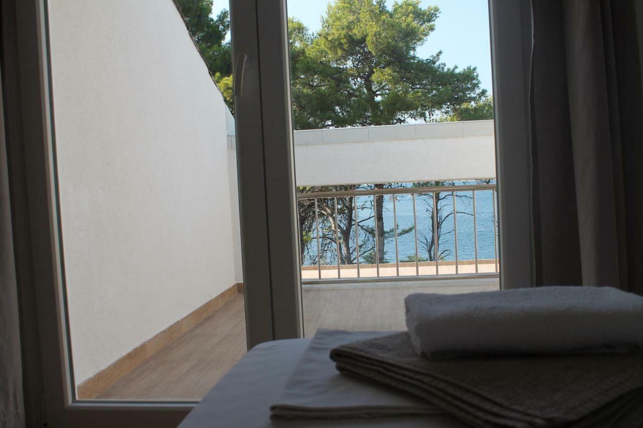 Covahouse Apartment Jelsa  Bagian luar foto