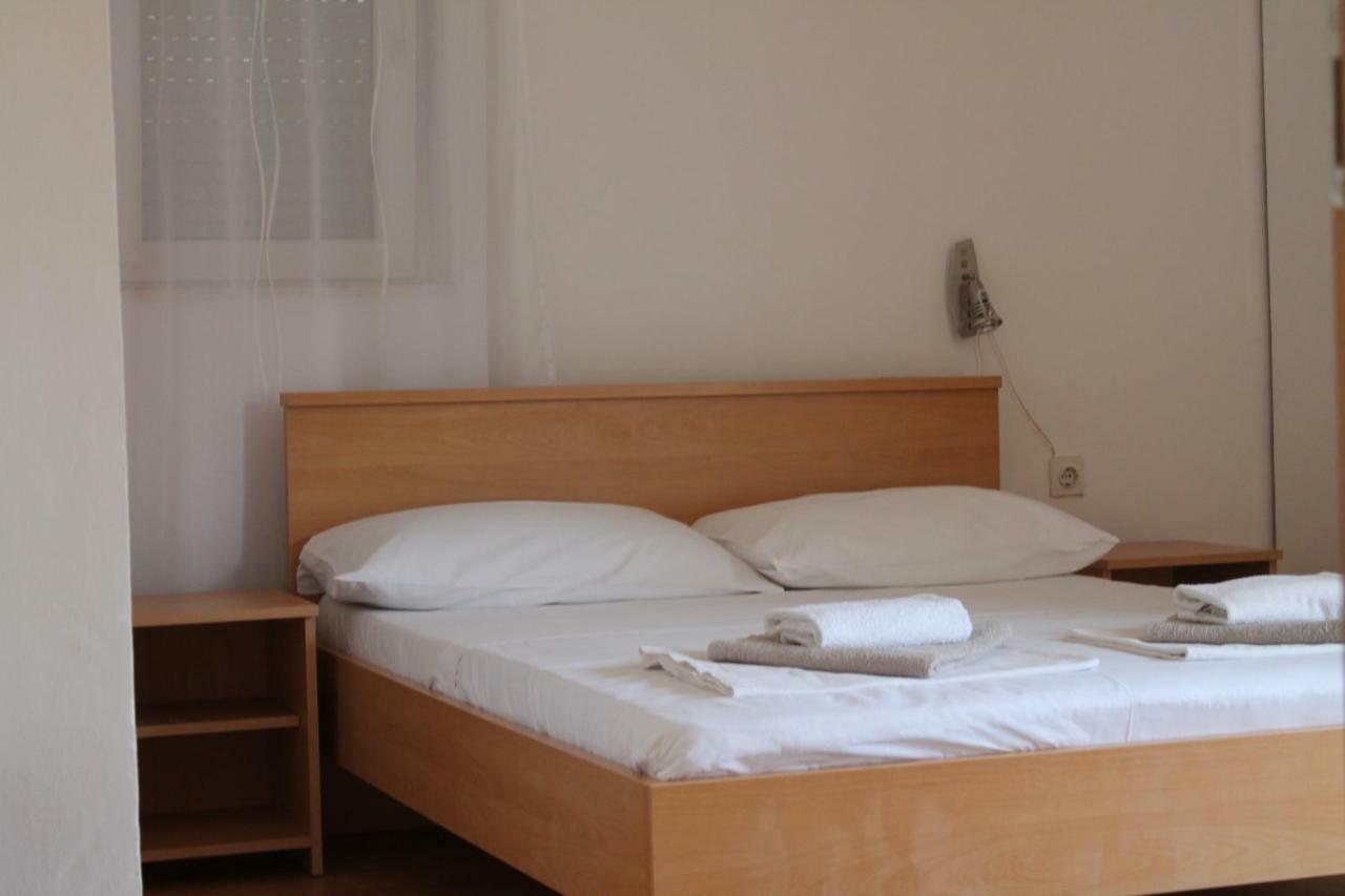 Covahouse Apartment Jelsa  Bagian luar foto