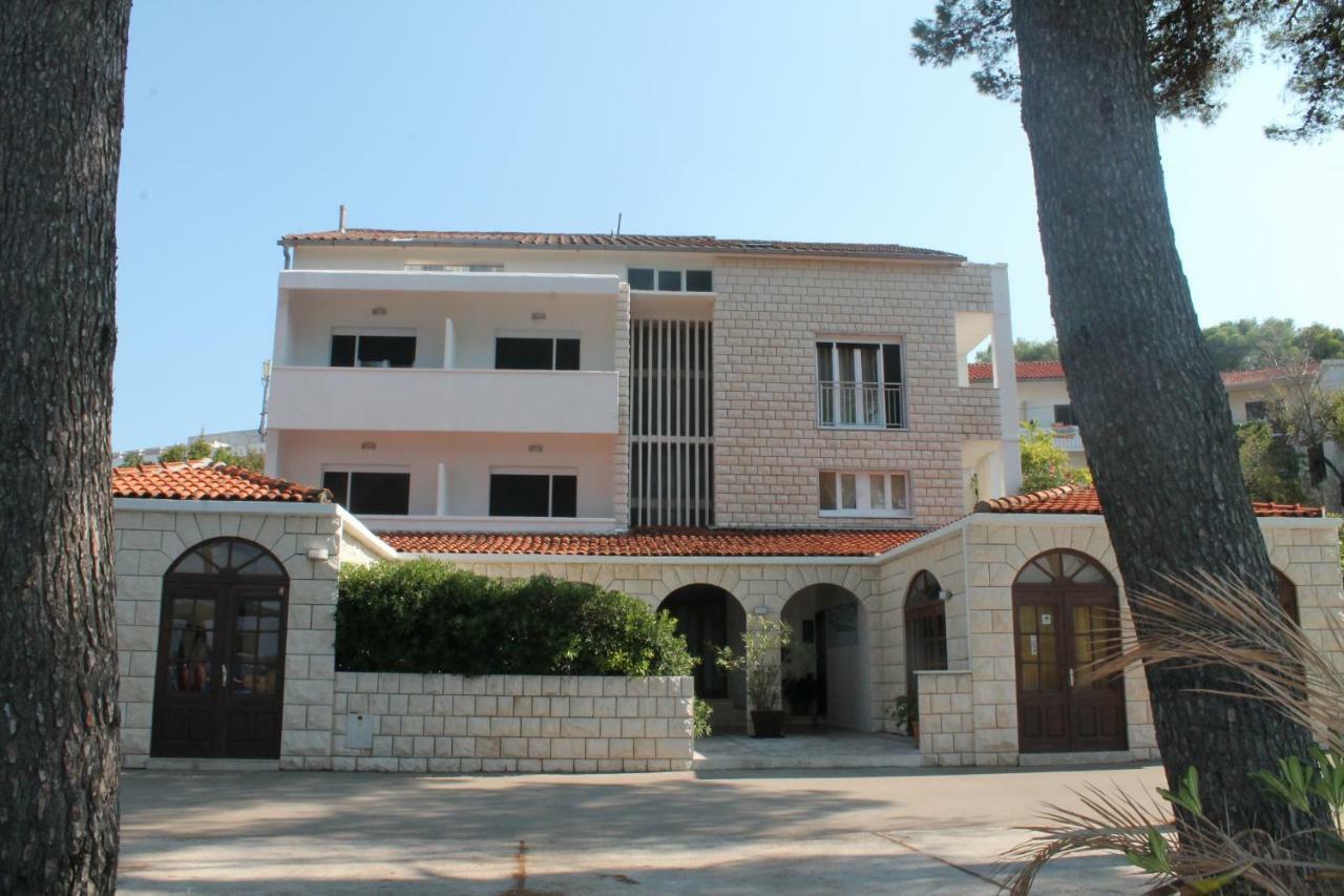 Covahouse Apartment Jelsa  Bagian luar foto