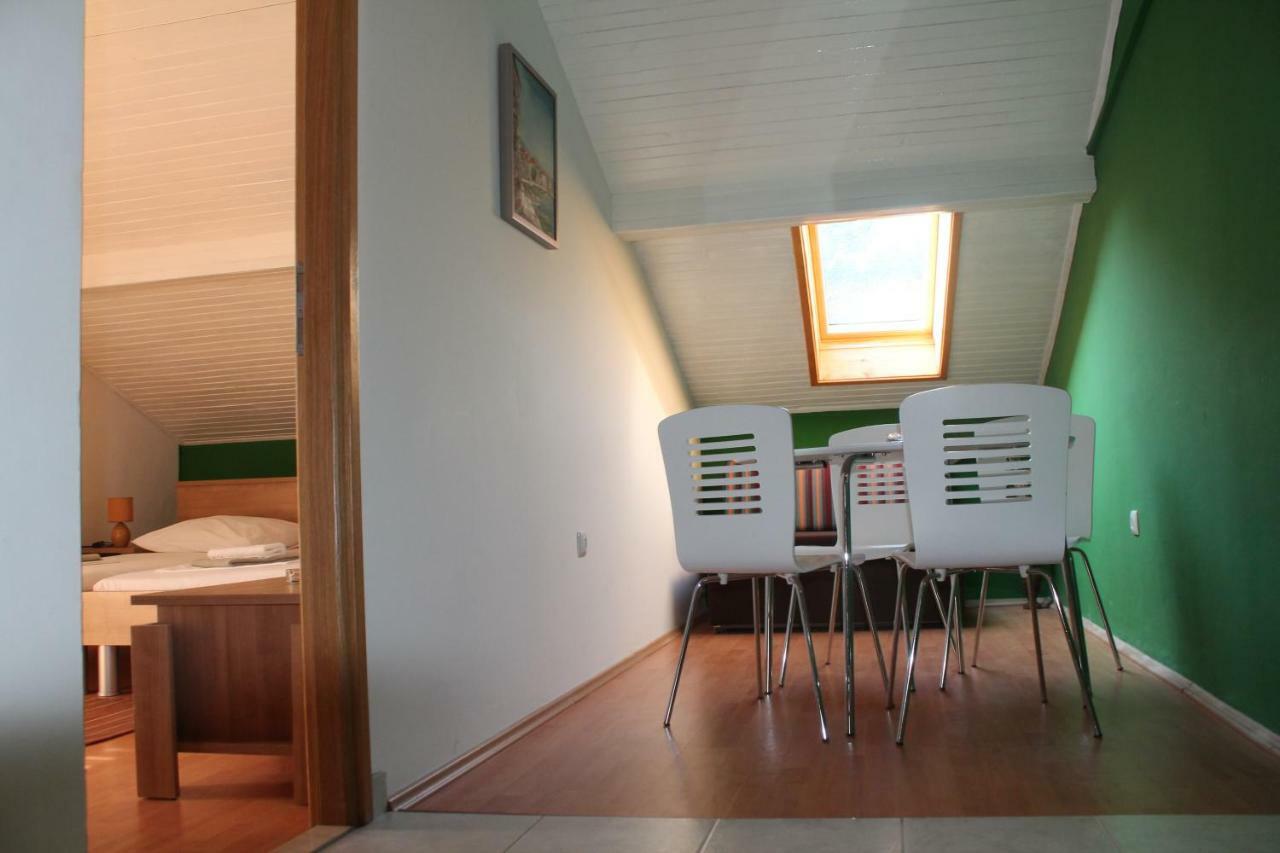 Covahouse Apartment Jelsa  Bagian luar foto