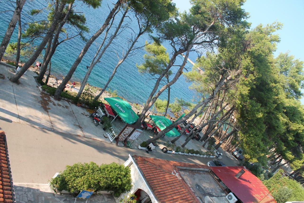 Covahouse Apartment Jelsa  Bagian luar foto